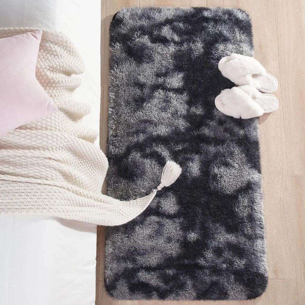VIKAMA Shaggy Runner Rug Soft Polyester for Bedroom